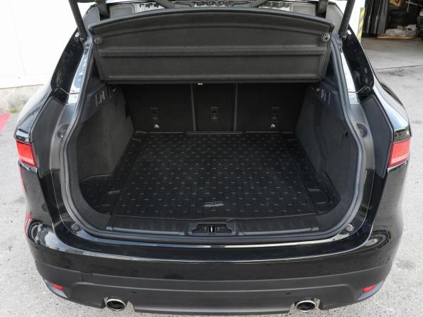 Jaguar F-Pace I с пробегом 2016 года, цена 2 541 639 рублей, 148352 км, внедорожник, Автокод Объявления