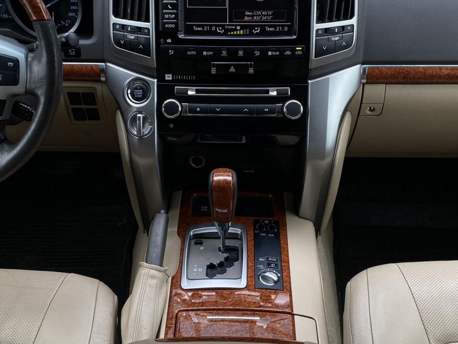 Toyota Land Cruiser 200 Series Рестайлинг 1 Москва  - изображение 14