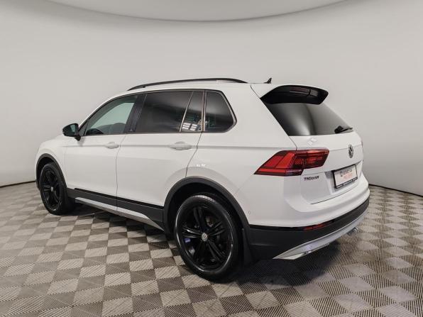Volkswagen Tiguan II с пробегом 2019 года, цена 2 449 000 рублей, 129590 км, внедорожник, Автокод Объявления