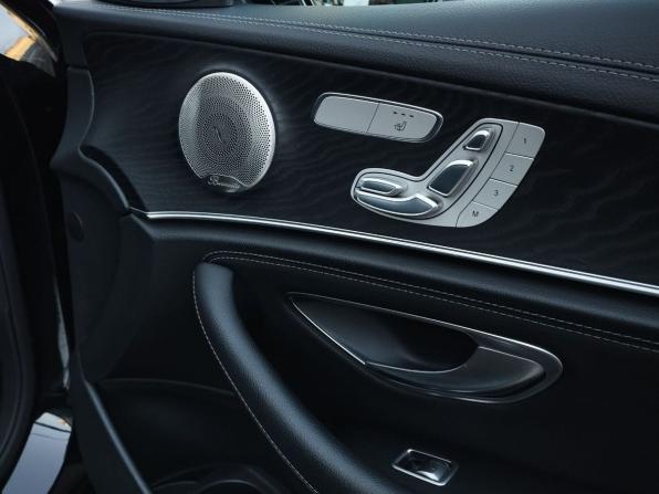 Mercedes-Benz E-Класс V (W213 S213 C238) Рестайлинг с пробегом 2021 года, цена 4 200 000 рублей, 112365 км, седан, Автокод Объявления