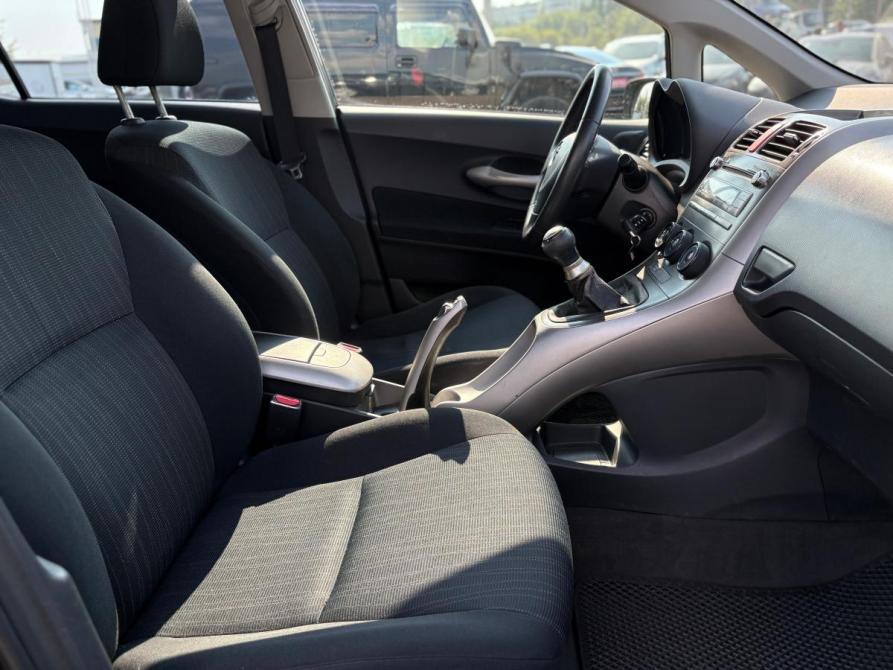 Toyota Auris I Набережные Челны  - изображение 16