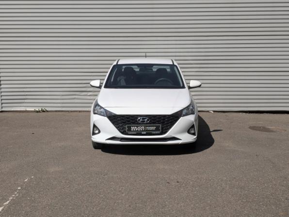 Hyundai Solaris II Рестайлинг с пробегом 2022 года, цена 1 665 000 рублей, 68053 км, седан, Автокод Объявления