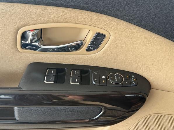 Kia Carnival III с пробегом 2018 года, цена 2 289 000 рублей, 151181 км, минивэн, Автокод Объявления