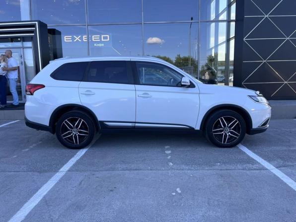 Mitsubishi Outlander III Рестайлинг 2 с пробегом 2017 года, цена 1 890 000 рублей, 156128 км, внедорожник, Автокод Объявления