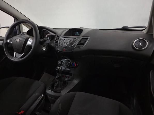 Ford Fiesta Mk6 Рестайлинг с пробегом 2016 года, цена 980 000 рублей, 45528 км, хэтчбек, Автокод Объявления