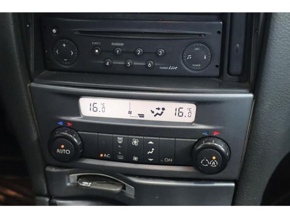Renault Laguna II с пробегом 2002 года, цена 260 000 рублей, 332990 км, лифтбек, Автокод Объявления