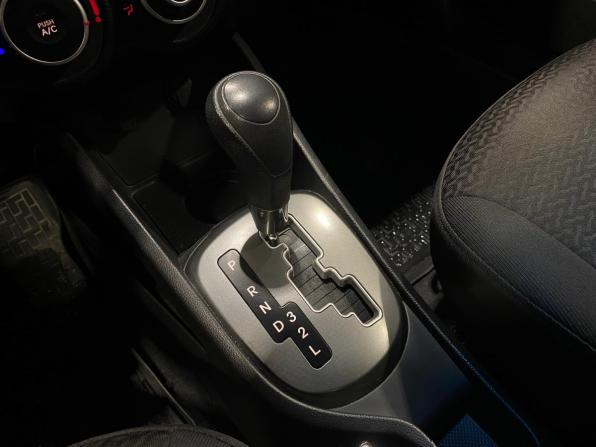 Kia Rio III с пробегом 2013 года, цена 890 000 рублей, 131523 км, хэтчбек, Автокод Объявления