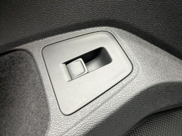 Volkswagen Tiguan II с пробегом 2018 года, цена 2 080 000 рублей, 143505 км, внедорожник, Автокод Объявления