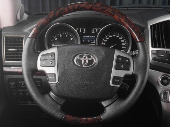 Toyota Land Cruiser 200 Series Рестайлинг 1 с пробегом 2013 года, цена 3 999 000 рублей, 183367 км, внедорожник, Автокод Объявления