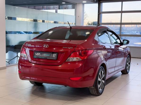 Hyundai Solaris I с пробегом 2014 года, цена 827 000 рублей, 211281 км, седан, Автокод Объявления