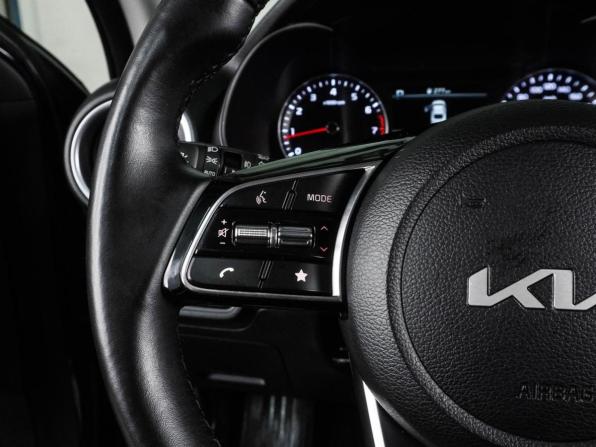 Kia Cerato IV Рестайлинг с пробегом 2022 года, цена 2 419 000 рублей, 68553 км, седан, Автокод Объявления