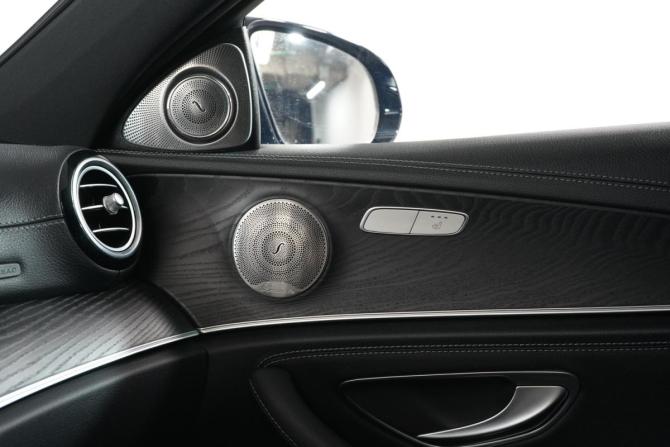 Mercedes-Benz E-Класс V (W213 S213 C238) Рестайлинг с пробегом 2021 года, цена 4 350 000 рублей, 93665 км, седан, Автокод Объявления