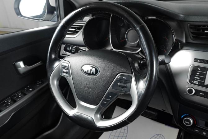 Kia Rio III Рестайлинг с пробегом 2016 года, цена 1 099 000 рублей, 172589 км, седан, Автокод Объявления