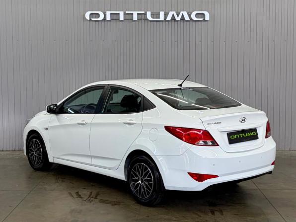 Hyundai Solaris I Рестайлинг с пробегом 2016 года, цена 1 037 000 рублей, 102000 км, седан, Автокод Объявления