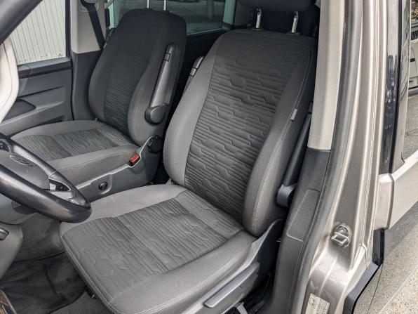 Volkswagen Multivan T6 Рестайлинг с пробегом 2021 года, цена 4 700 000 рублей, 207418 км, минивэн, Автокод Объявления