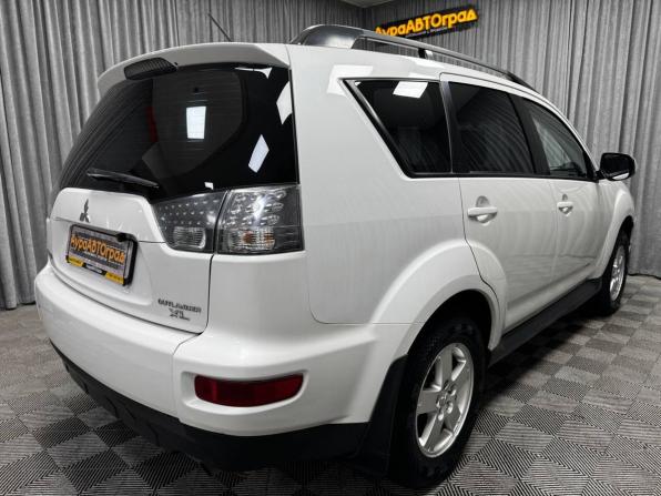 Mitsubishi Outlander II Рестайлинг с пробегом 2011 года, цена 1 250 000 рублей, 263114 км, внедорожник, Автокод Объявления