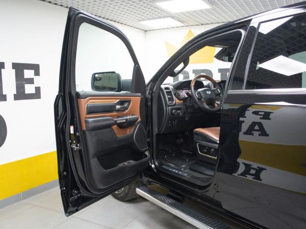 Ram 1500 V с пробегом 2022 года, цена 8 499 000 рублей, 12296 км, offers.body_type.unknown, Автокод Объявления