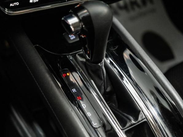 Honda Vezel I Рестайлинг с пробегом 2021 года, цена 1 900 000 рублей, 40804 км, внедорожник, Автокод Объявления