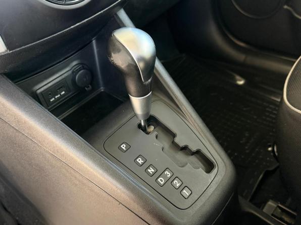 Kia Venga I с пробегом 2012 года, цена 795 000 рублей, 189902 км, минивэн, Автокод Объявления