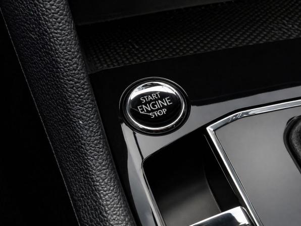 Volkswagen Tharu I с пробегом 2022 года, цена 2 137 000 рублей, 17000 км, внедорожник, Автокод Объявления