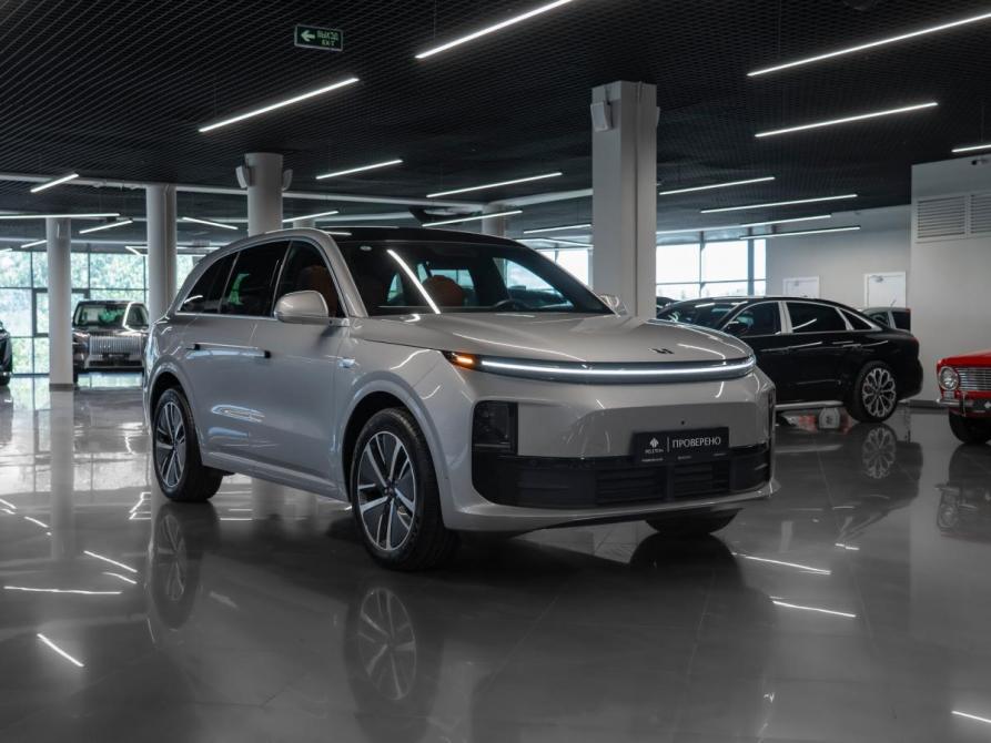 Li Auto (Lixiang) L6 Москва  - изображение 2