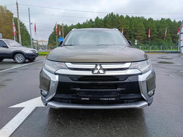 Mitsubishi Outlander III Рестайлинг 2 с пробегом 2016 года, цена 1 699 995 рублей, 235333 км, внедорожник, Автокод Объявления