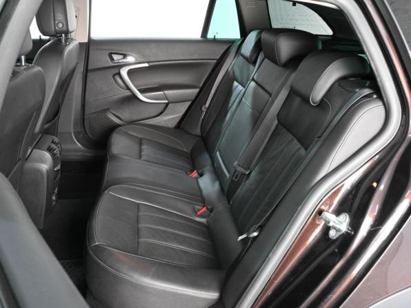 Opel Insignia I Рестайлинг с пробегом 2015 года, цена 1 325 000 рублей, 222699 км, универсал, Автокод Объявления