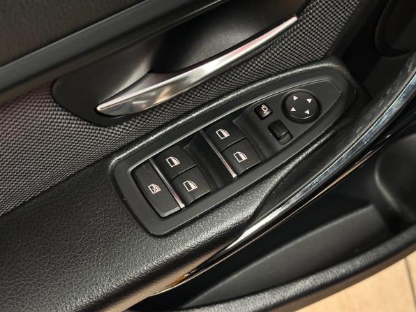 BMW 3 серии VI (F3x) Рестайлинг с пробегом 2015 года, цена 2 100 000 рублей, 150631 км, седан, Автокод Объявления