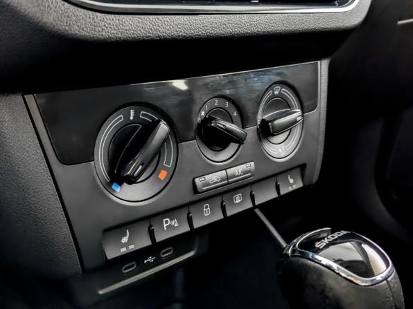 Skoda Rapid II с пробегом 2021 года, цена 1 250 000 рублей, 156510 км, лифтбек, Автокод Объявления