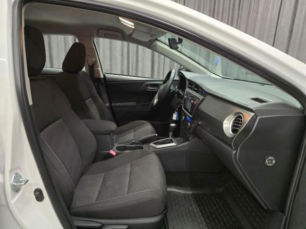 Toyota Auris II с пробегом 2013 года, цена 1 075 000 рублей, 150000 км, хэтчбек, Автокод Объявления