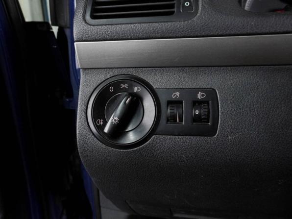 Volkswagen Touran I Рестайлинг с пробегом 2007 года, цена 919 000 рублей, 192890 км, компактвэн, Автокод Объявления