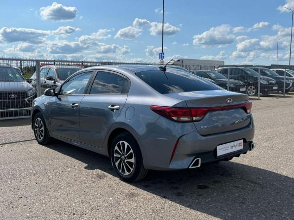 Kia Rio IV Рестайлинг с пробегом 2020 года, цена 1 376 990 рублей, 96296 км, седан, Автокод Объявления