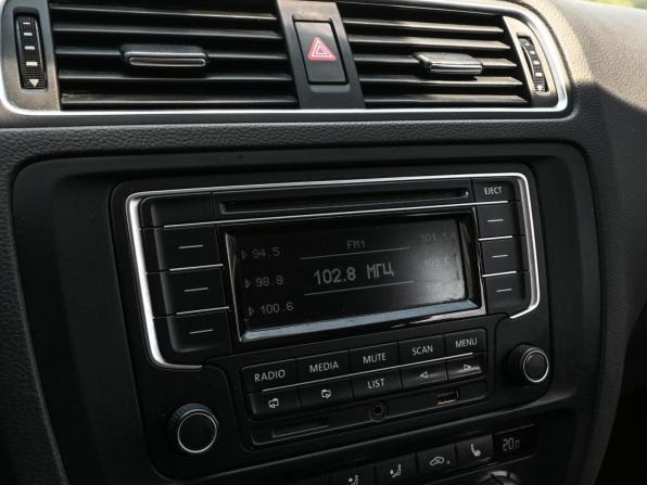 Volkswagen Jetta VI Рестайлинг с пробегом 2014 года, цена 1 119 000 рублей, 184500 км, седан, Автокод Объявления