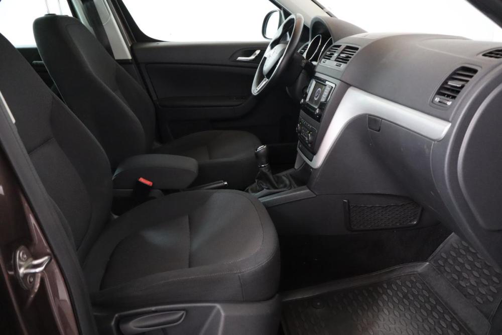 Skoda Yeti I Рестайлинг Санкт-Петербург  - изображение 10