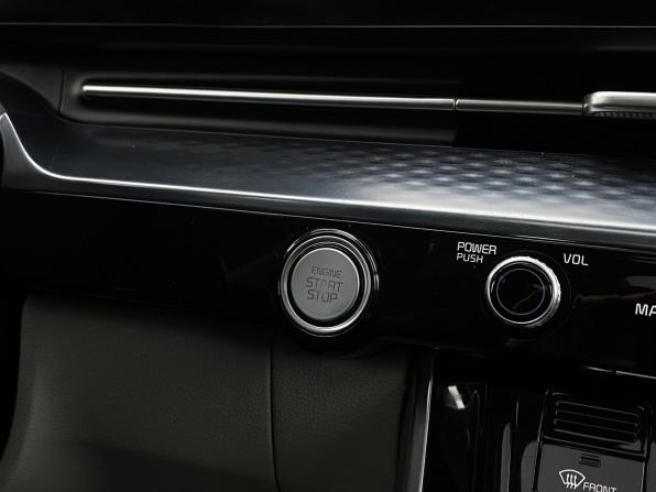 Kia Carnival IV с пробегом 2021 года, цена 3 799 000 рублей, 126450 км, минивэн, Автокод Объявления