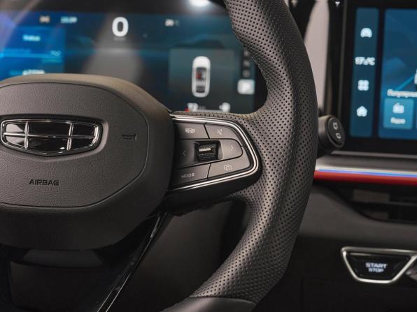 Geely Coolray I Рестайлинг с пробегом 2023 года, цена 1 899 000 рублей, 67700 км, внедорожник, Автокод Объявления