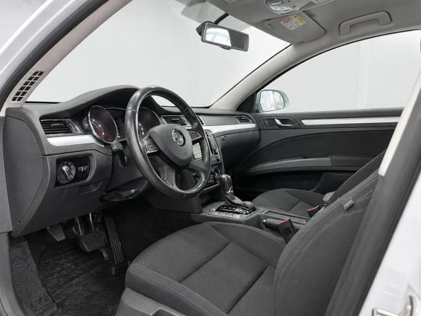 Skoda Superb II Рестайлинг с пробегом 2014 года, цена 1 549 000 рублей, 161913 км, лифтбек, Автокод Объявления