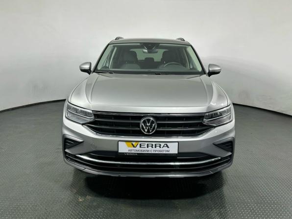 Volkswagen Tiguan II Рестайлинг с пробегом 2021 года, цена 2 890 000 рублей, 63504 км, внедорожник, Автокод Объявления