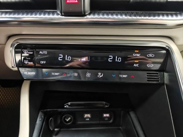 Kia K5 III с пробегом 2020 года, цена 2 299 000 рублей, 106528 км, седан, Автокод Объявления