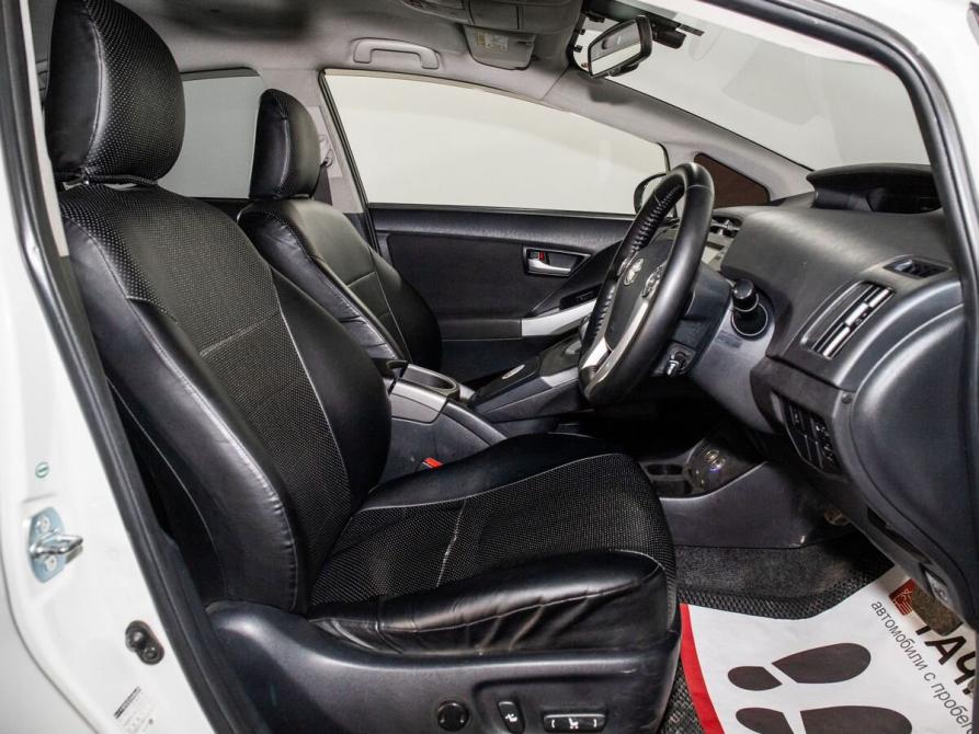 Toyota Prius III Рестайлинг (XW30) Иркутск  - изображение 5