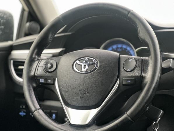 Toyota Corolla XI (E160 E170 E180) с пробегом 2014 года, цена 1 140 000 рублей, 287495 км, седан, Автокод Объявления