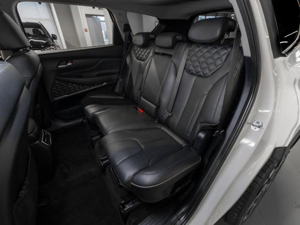 Hyundai Santa Fe IV Рестайлинг с пробегом 2021 года, цена 3 340 000 рублей, 119709 км, внедорожник, Автокод Объявления