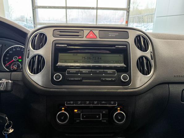 Volkswagen Tiguan I с пробегом 2011 года, цена 797 000 рублей, 215838 км, внедорожник, Автокод Объявления