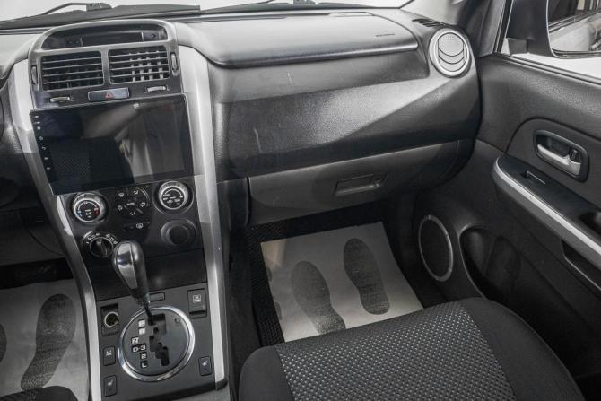 Suzuki Grand Vitara II с пробегом 2007 года, цена 949 000 рублей, 240000 км, внедорожник, Автокод Объявления