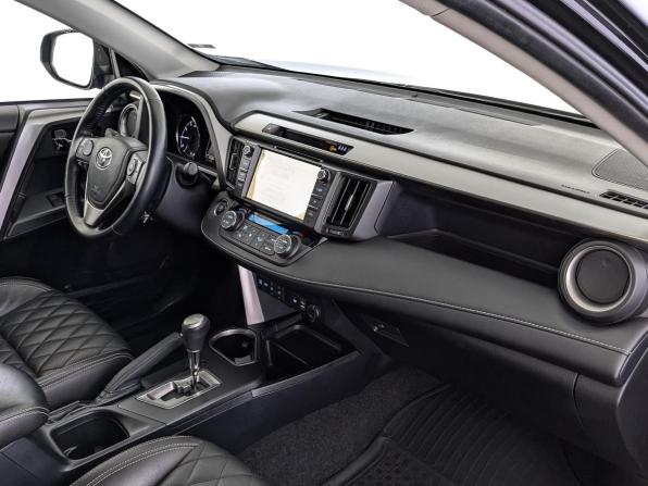 Toyota RAV4 IV (XA40) Рестайлинг с пробегом 2019 года, цена 2 740 000 рублей, 41285 км, внедорожник, Автокод Объявления