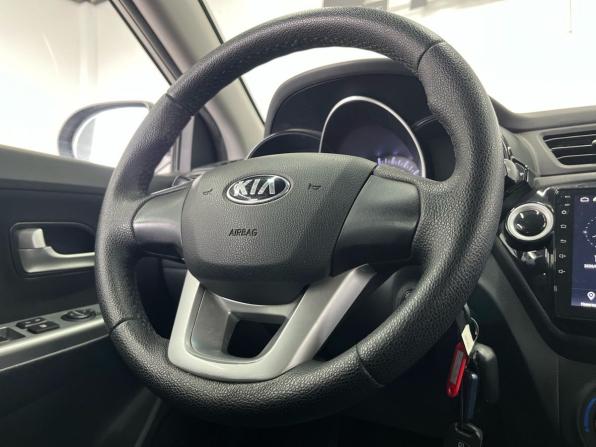 Kia Rio III с пробегом 2013 года, цена 989 000 рублей, 121671 км, хэтчбек, Автокод Объявления