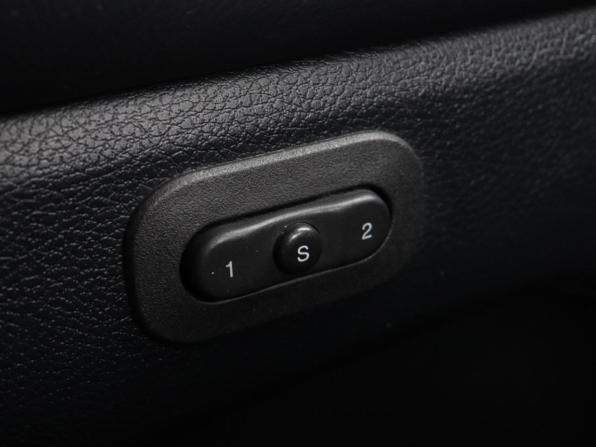 Jeep Grand Cherokee IV (WK2) Рестайлинг с пробегом 2013 года, цена 2 099 000 рублей, 228000 км, внедорожник, Автокод Объявления