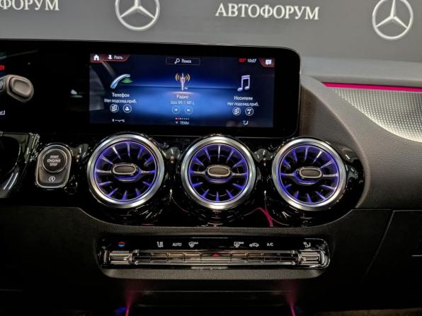 Mercedes-Benz GLA II (H247) с пробегом 2021 года, цена 4 100 000 рублей, 52046 км, внедорожник, Автокод Объявления