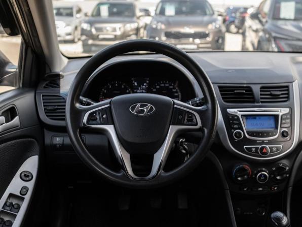 Hyundai Solaris I с пробегом 2012 года, цена 830 000 рублей, 182276 км, хэтчбек, Автокод Объявления