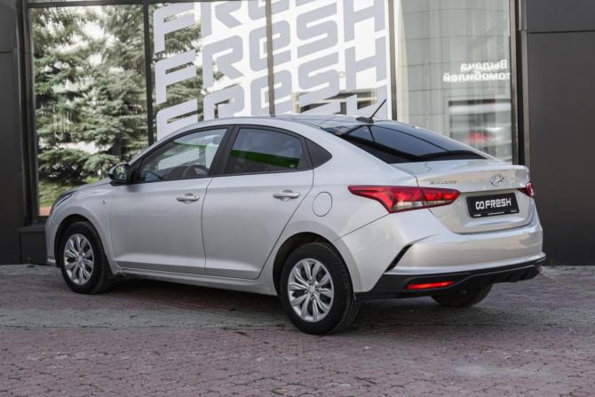 Hyundai Solaris II Рестайлинг с пробегом 2021 года, цена 1 520 000 рублей, 56055 км, седан, Автокод Объявления